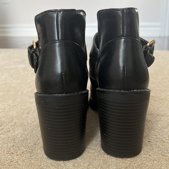 Pull&Bear high heel cut out ankle boots ,size 40 . - Picture 6 of 8